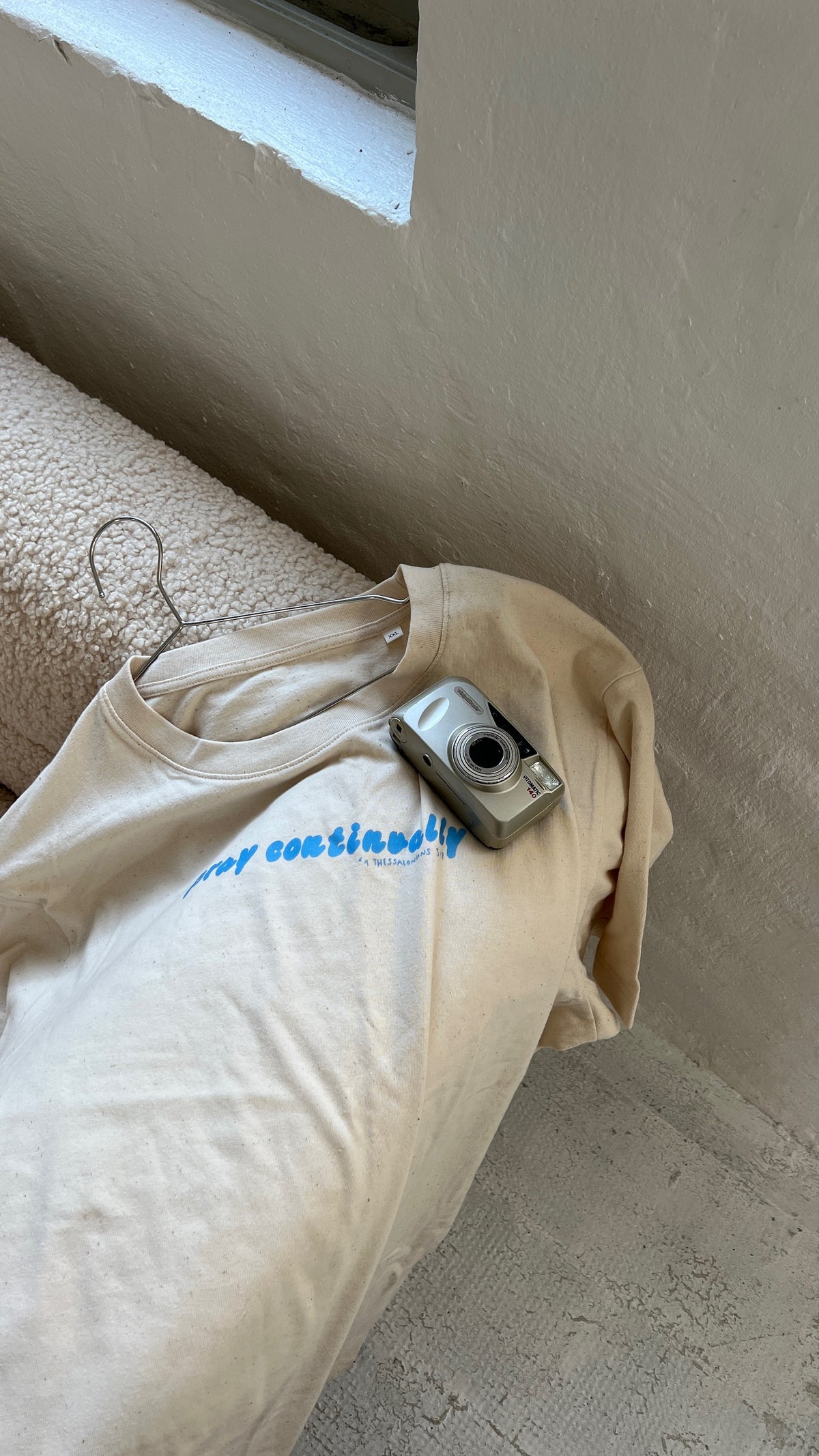 PRAY CONTINUALLY BEIGE TSHIRT