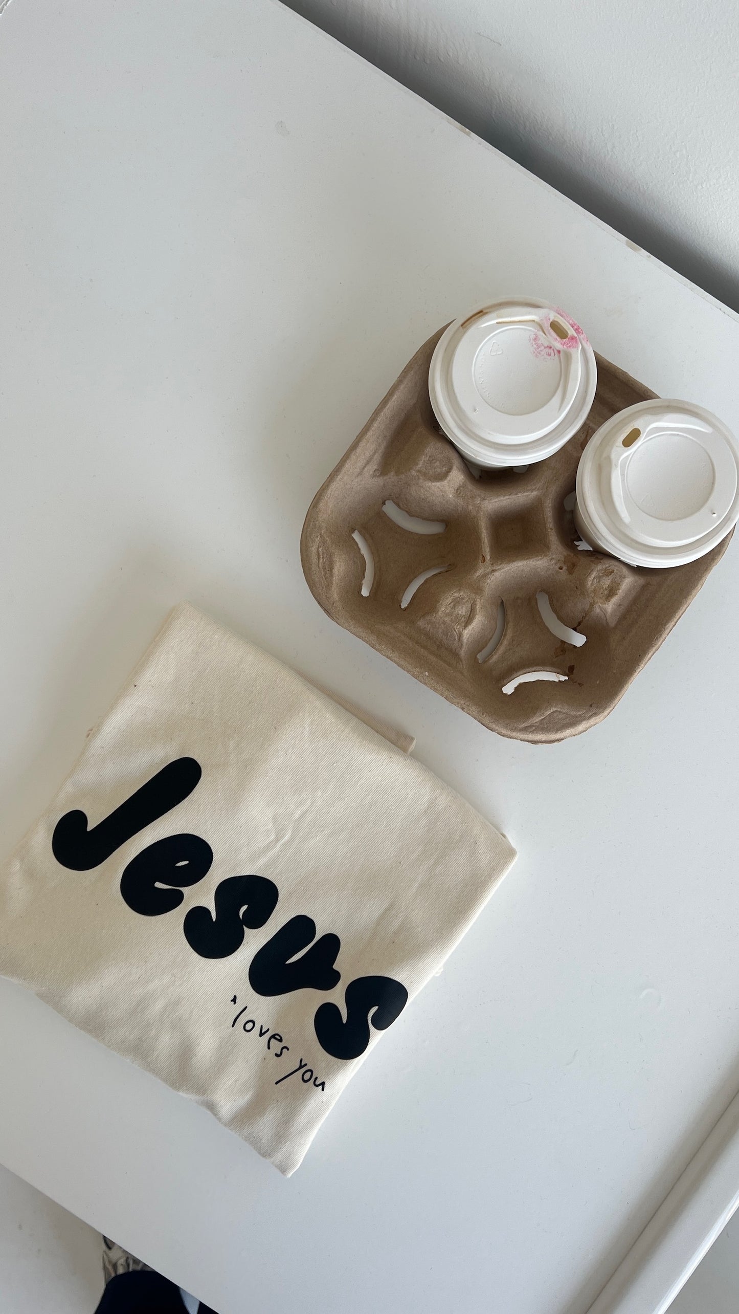 "JESUS LOVES YOU" TSHIRT BEIGE