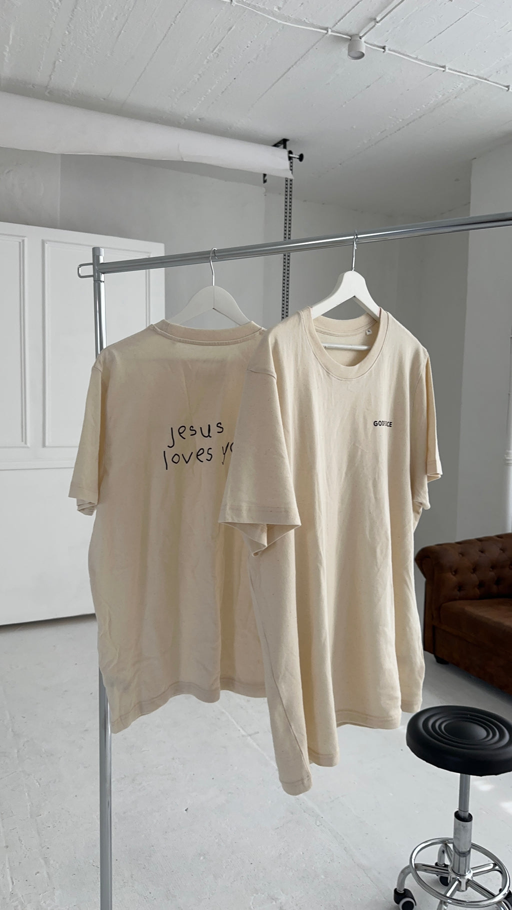 JESUS LOVES YOU HANDSCHRIFT