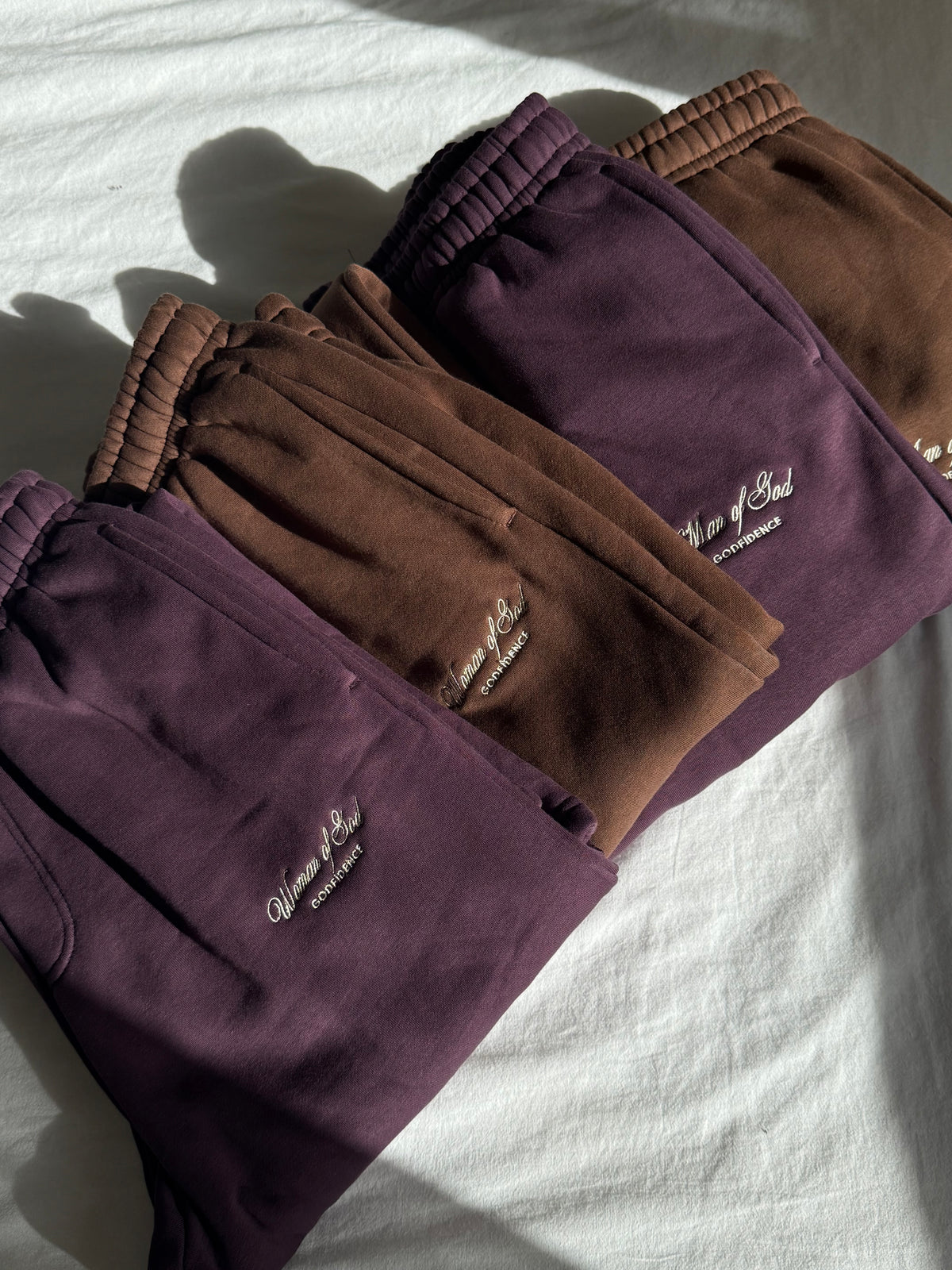 Women of God Hose neu braun