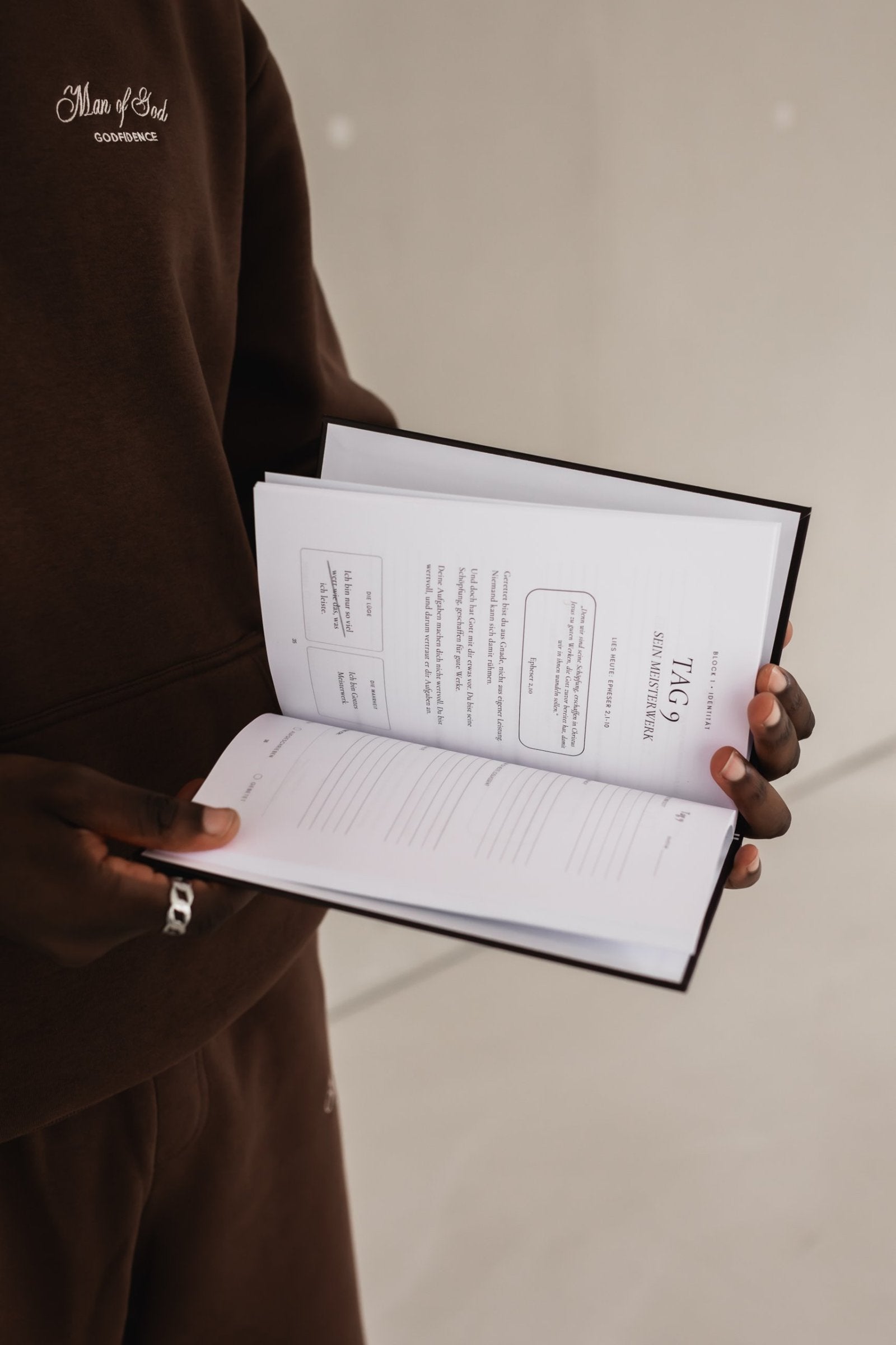Godfidence 40 Tage Journal aufgeschlagen